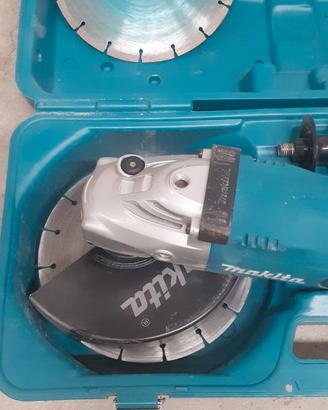 SMERIGLIATRICE ANGOLARE MAKITA