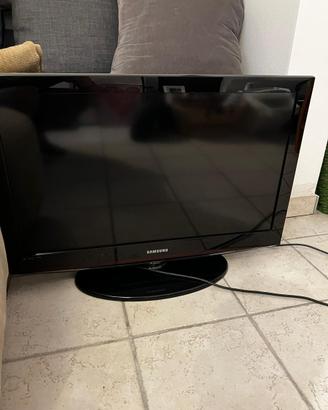 Tv samsung 32 led modello LE32C450
