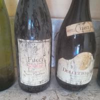 Bottiglie epoca con vino d'annata