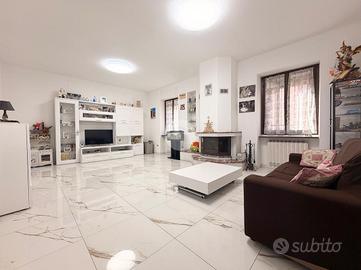 CASA SEMINDIPENDENTE A UBOLDO