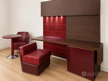 Scrivania hotel con rivestimento in legno 200cm