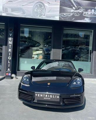 PORSCHE - 718 Cayman