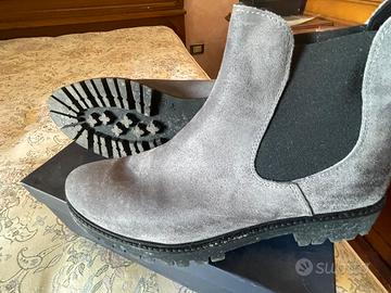 Scarponcino grigio