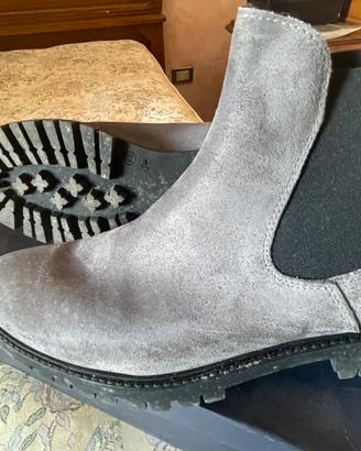 Scarponcino grigio