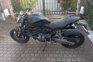 Ducati Monster 821
