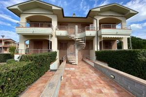 Rif.21| villa a schiera follonica