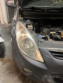Faro destro motorizzato per Hyundai i20