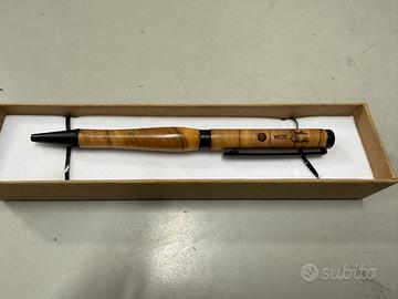 Penna in legno fatta a mano personalizzate!!