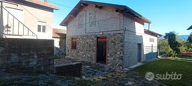 Rustico con orto e cortile