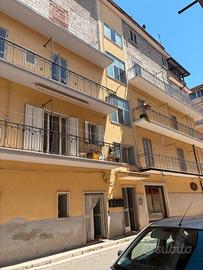 01 Cagnano Varano, appartamento con terrazzo