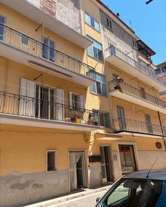 01 Cagnano Varano, appartamento con terrazzo