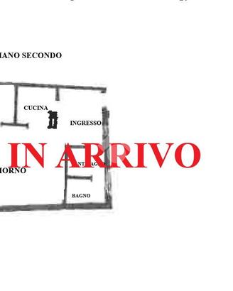 MONOLOCALE A CREMA