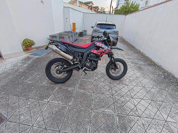 Aprilia sx 125 4t