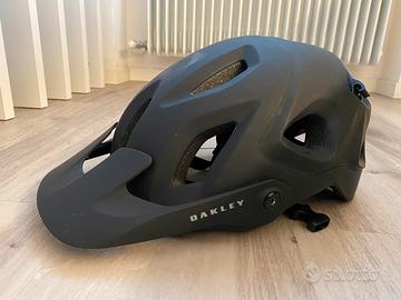 Casco OAKLEY DRT5 per MTB e Gravel come nuovo