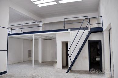 Capannone centro Casoria