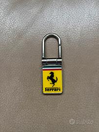 Portachiavi Ferrari anni 2000 Agip