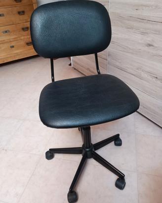 Sedia a rotelle per ufficio in similpelle regolabi