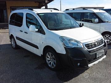 Peugeot Partner 1.6 hdi TEPEE vettura con 5 POSTI