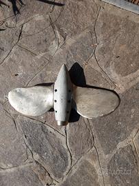 elica bipala a pale orientabili Maxprop 