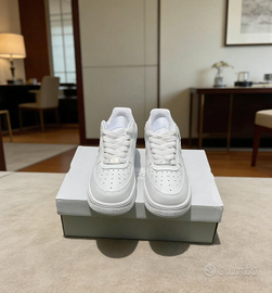 Nike Air Force 1 bianche, taglia 41