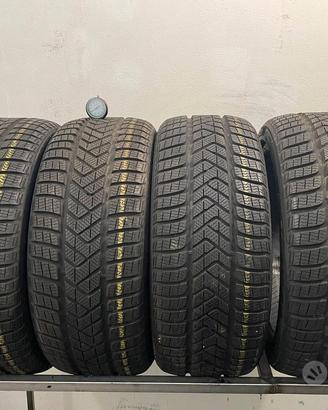 235 40 r18 95v 4 gomme pirelli invernali