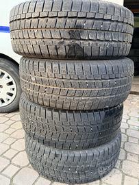Gomme 225/55/17C invernali Falken