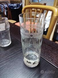 servizio di bicchieri in fine vetro decorato 