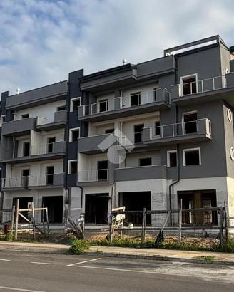 4 LOCALI A CORIGLIANO-ROSSANO
