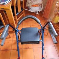 Rollator deambulatore