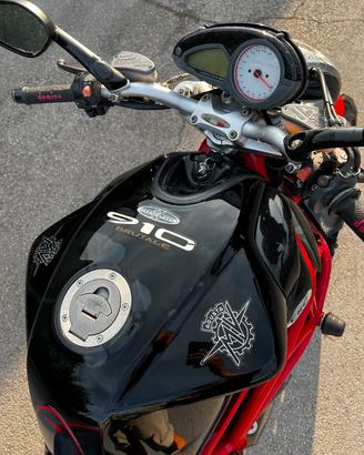 mv Agusta brutale 910
