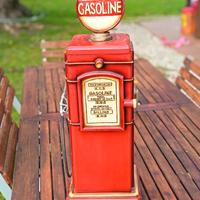 pompa benzina in legno vintage 