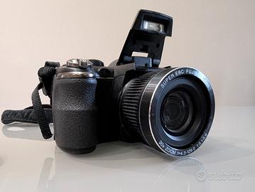 macchina fotografica Fujifilm finepix s4000 14mp