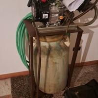 pompa  irroratrice con motore a benzina
