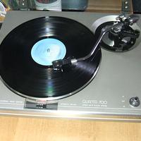 Quanta 700  giradischi