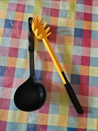 2 mestoli da cucina