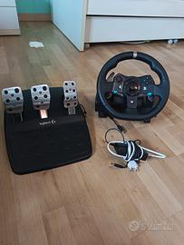 Volante e Pedaliera Logitech g920 (PC, Xbox)