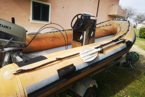 Disponibile gommone joker 420