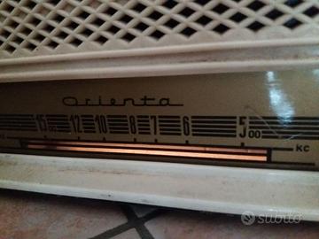 Vintage radio antica orienta a 204 funzionante