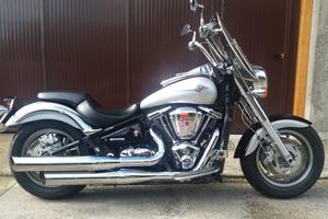 Moto Kawasaki VN 2000