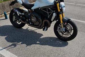 Ducati monster 1200s