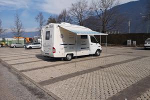 camper in monoscocca