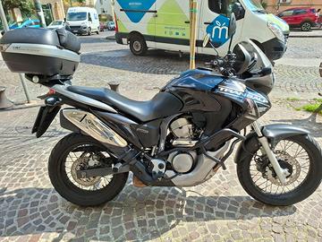 Honda Transalp 700 del 2013 perfette condizioni