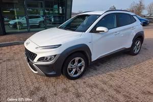 Hyundai Kona Hybrid 48V valutiamo usato /