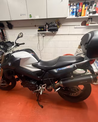 BMW F800R