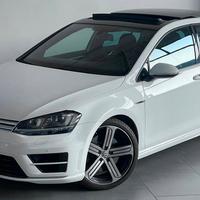 VOLKSWAGEN GOLF R 2.0 TSI – 300 CV