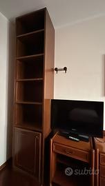 Mobile alto con cassetto