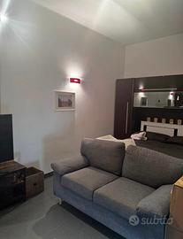 Mostacciano monolocale con balcone