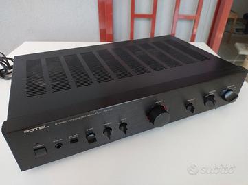 Rotel RA 931 con difetto