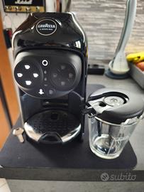 Macchina caffè Desea Lavazza