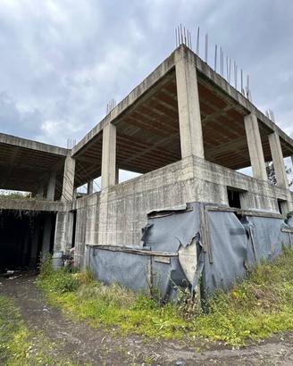 Terreno di 9770 m² a Somma Vesuviana
